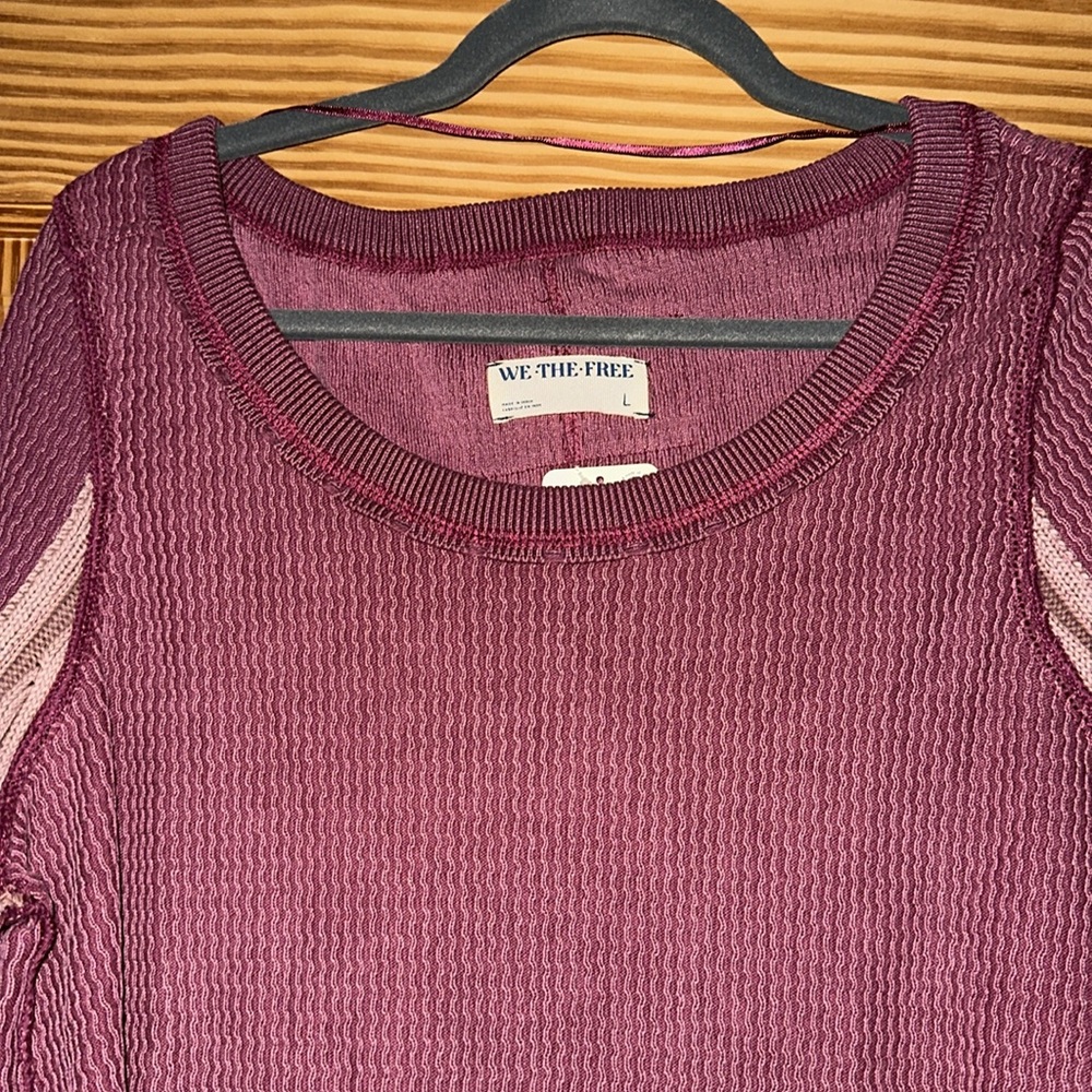 Free People We The Free Swinging Cable Cuff Vineyard Grape Combo Sweater NWT - Picture 8 of 13